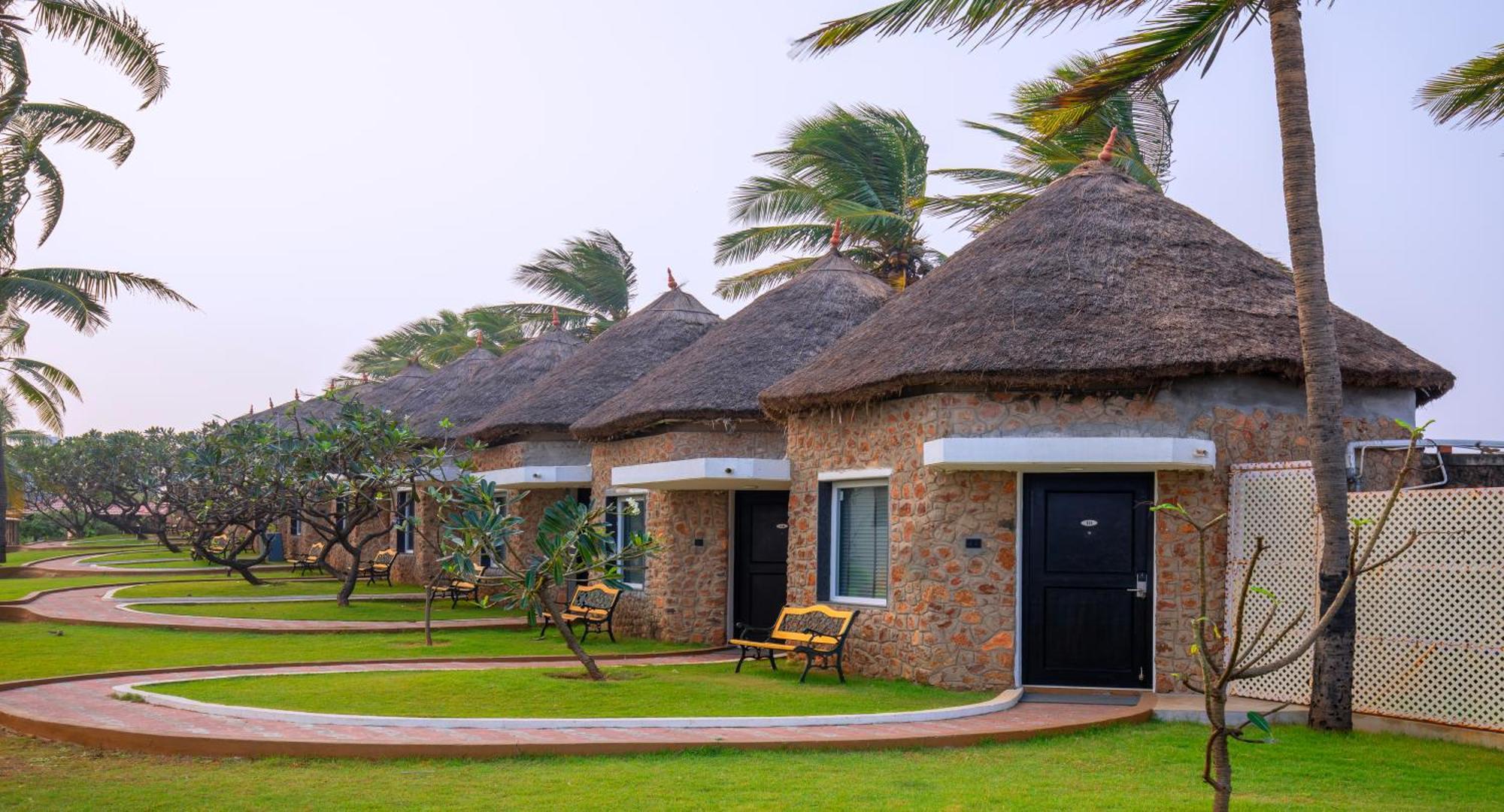 Mgm East Coast Road Resort 4*